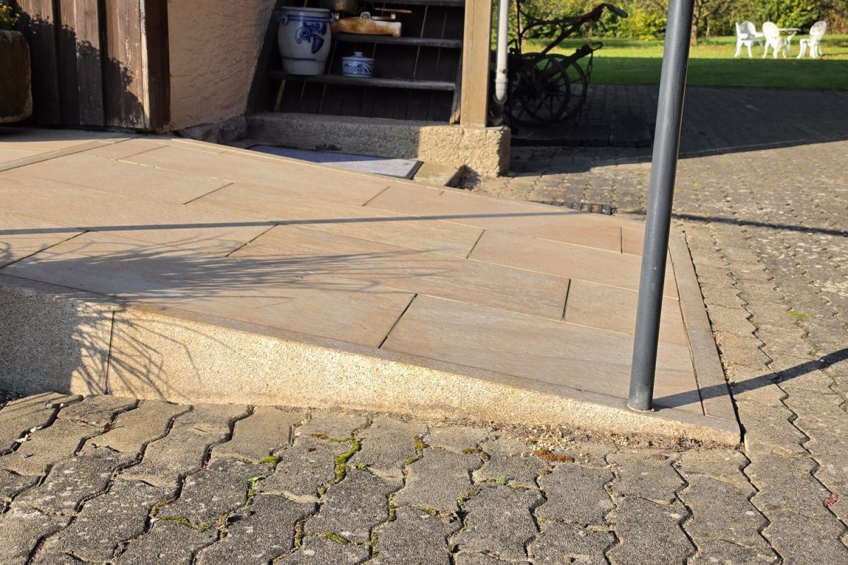 bequemer Zugang zur Haustür, auch mit Hilfsmittel